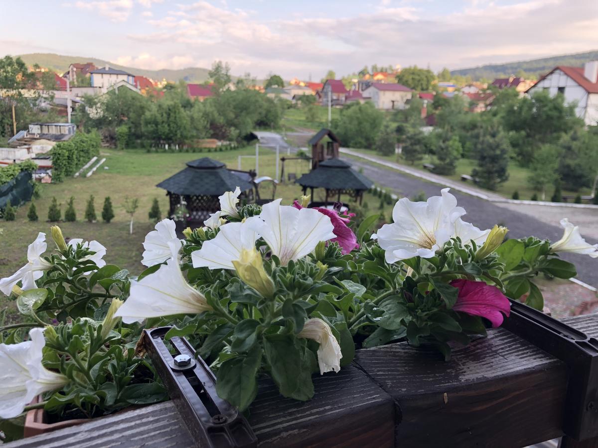 Sadibe Oberig Hotel Skhidnytsia Екстериор снимка